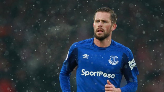 冠军捧杯激动人心，女足比赛精彩时刻留存，女足晋级视频